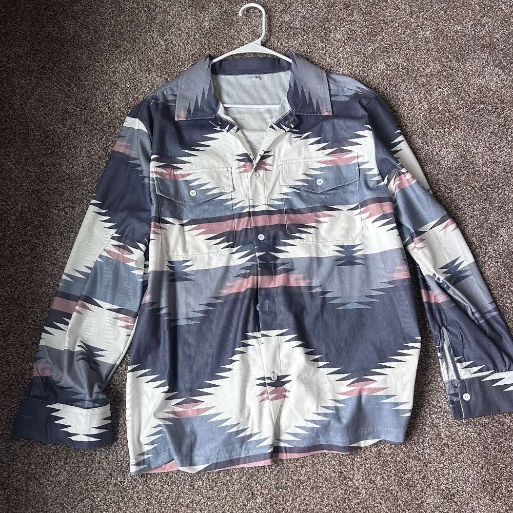 NWOT Men’s Aztec Print Button-Up Shirt – Urban Western Style – Size Large